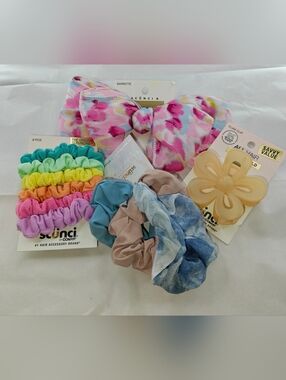 Scunci By conair - Hair Accessories sets (4 Pieces)